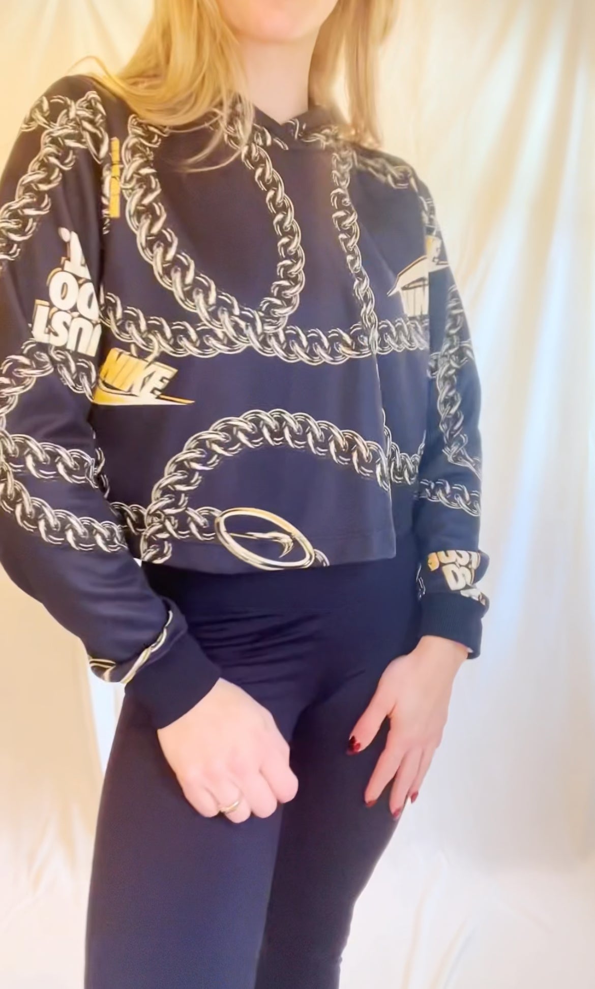 Nike Chain Cropped Hoodie